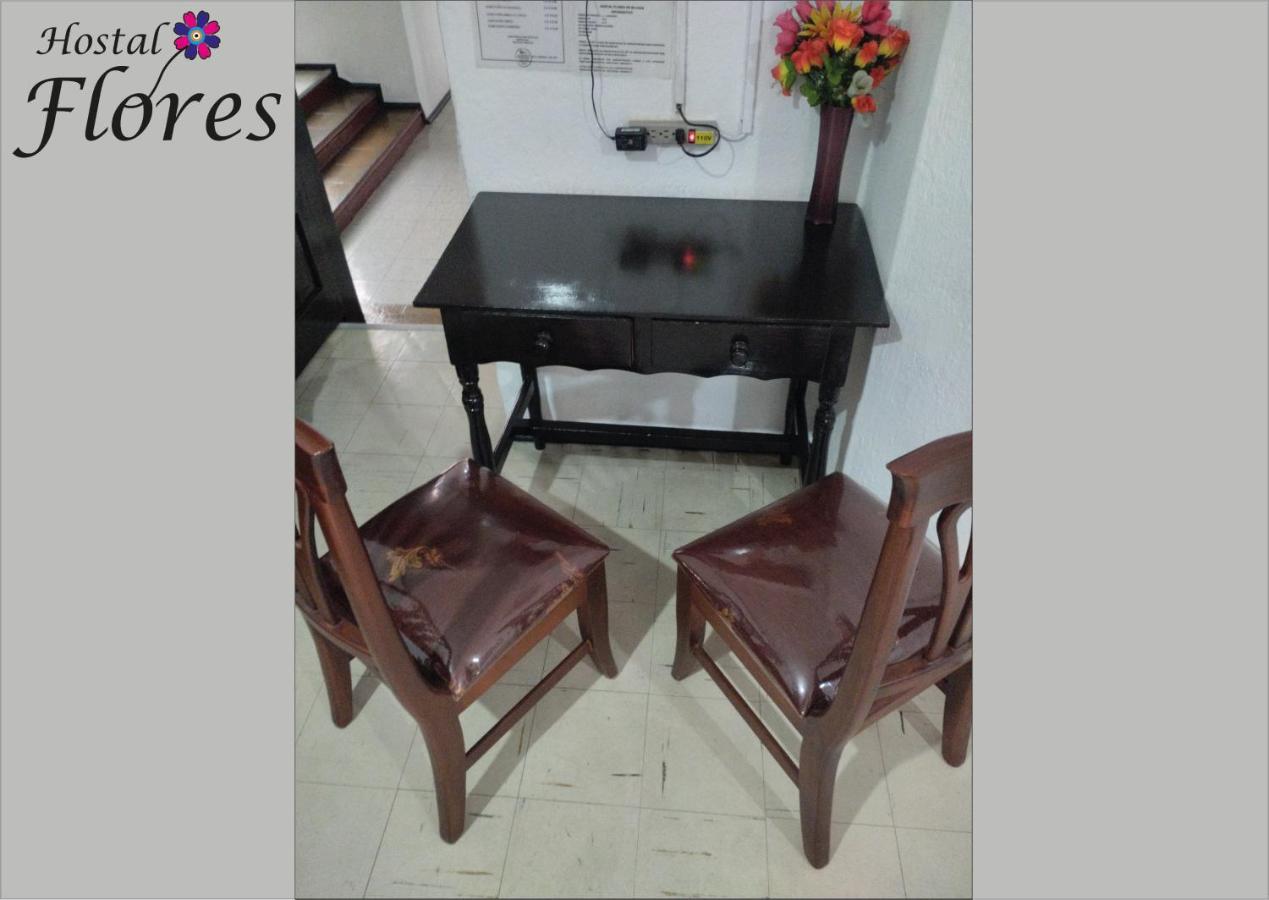 Hostal Flores キト エクステリア 写真