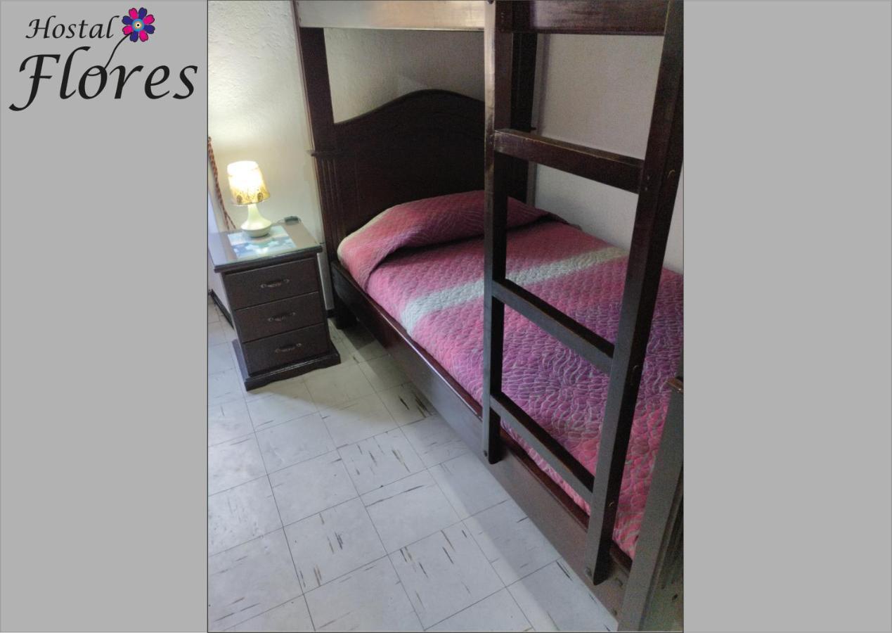 Hostal Flores キト エクステリア 写真