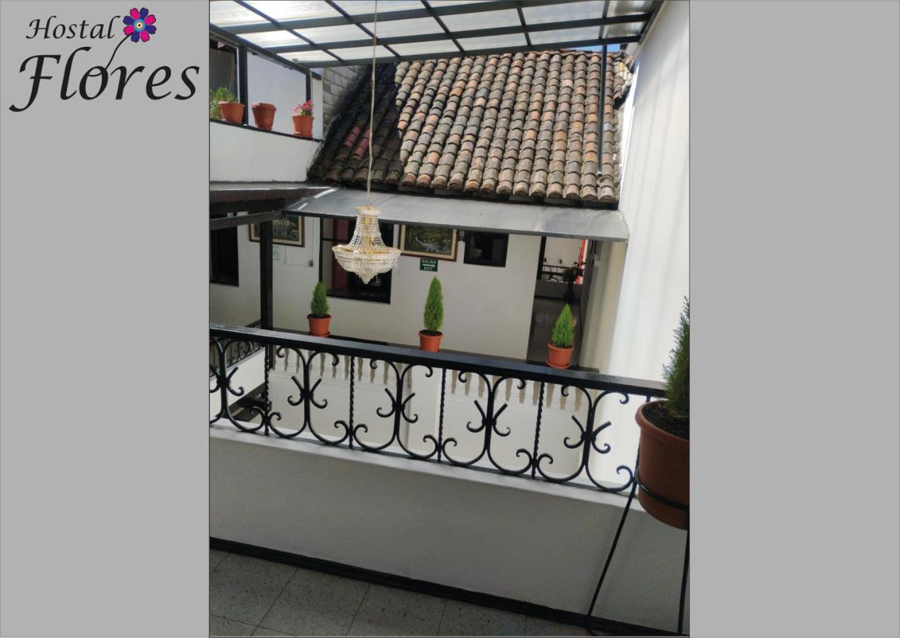 Hostal Flores キト エクステリア 写真