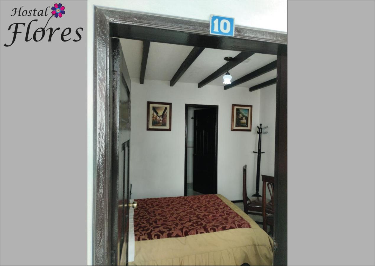 Hostal Flores キト エクステリア 写真