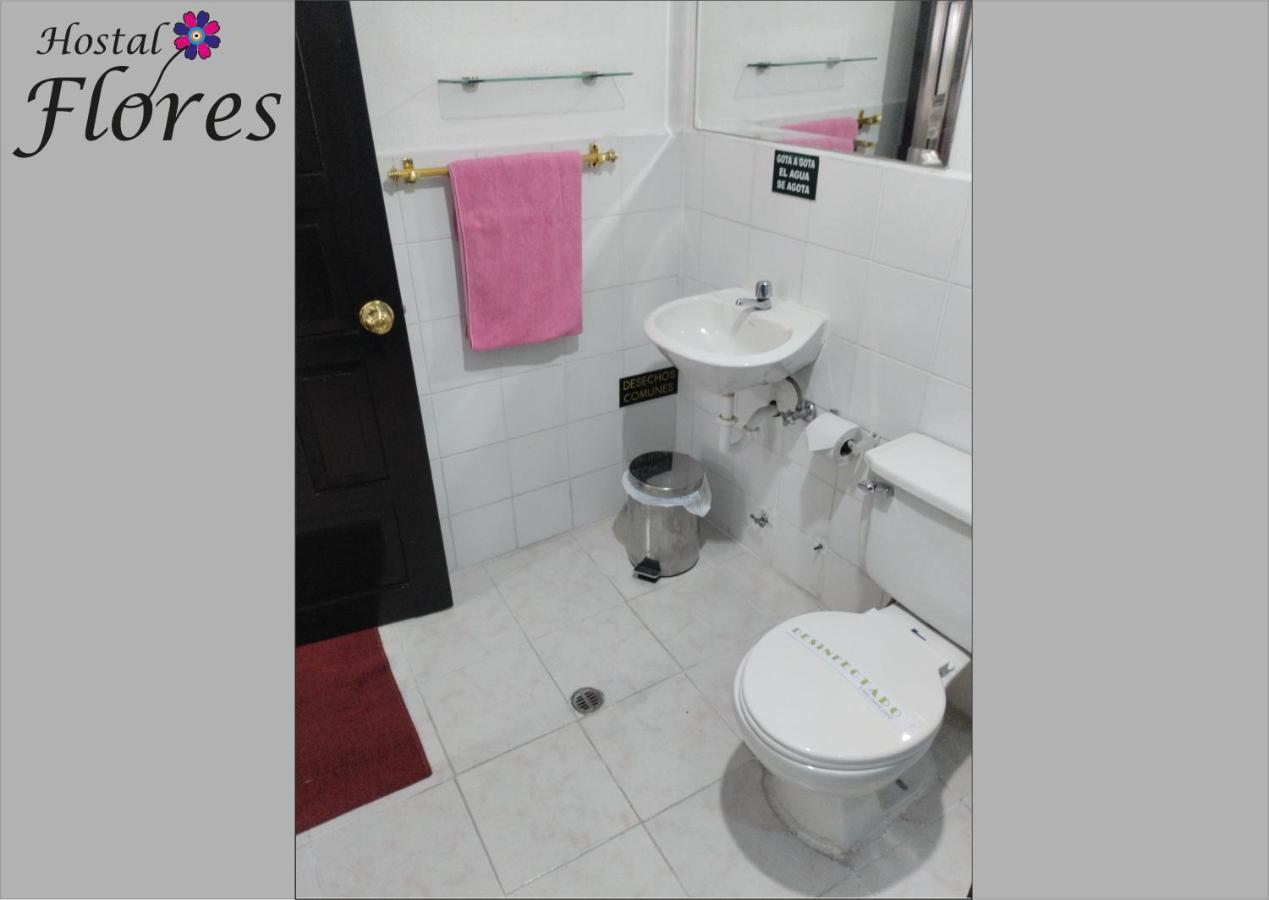 Hostal Flores キト エクステリア 写真