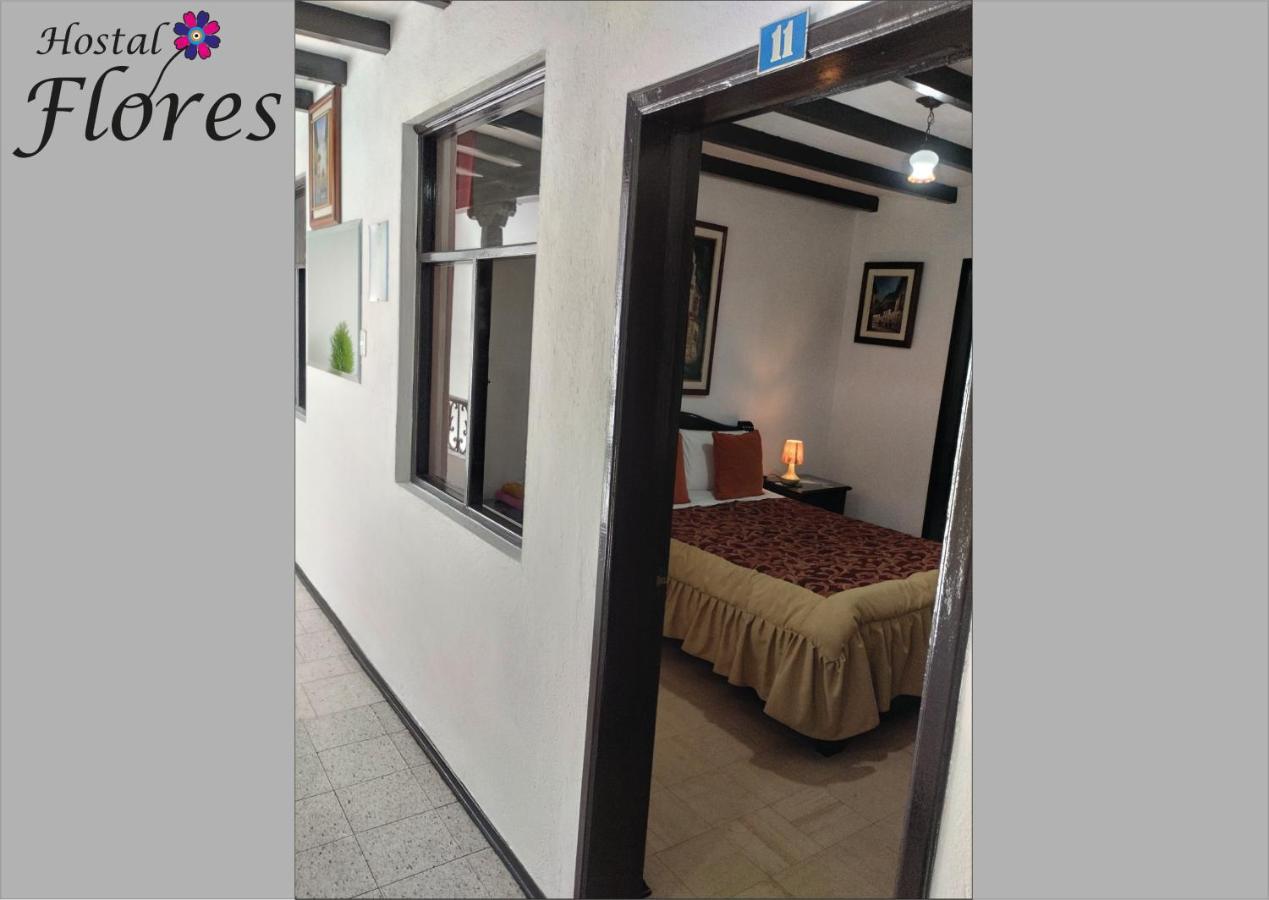 Hostal Flores キト エクステリア 写真